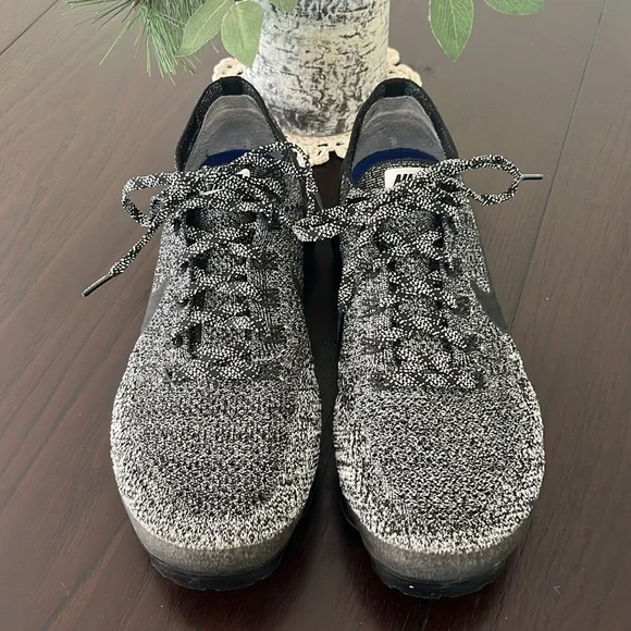 Nike Air Vapormax 2.0 Oreo Black & White 2017 Athletic  Shoes Sneakers, Size 10 - Picture 2 of 11